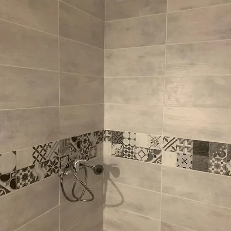 Le 48 Apartmán *