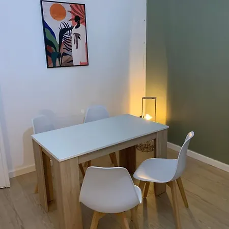 Le 48 *